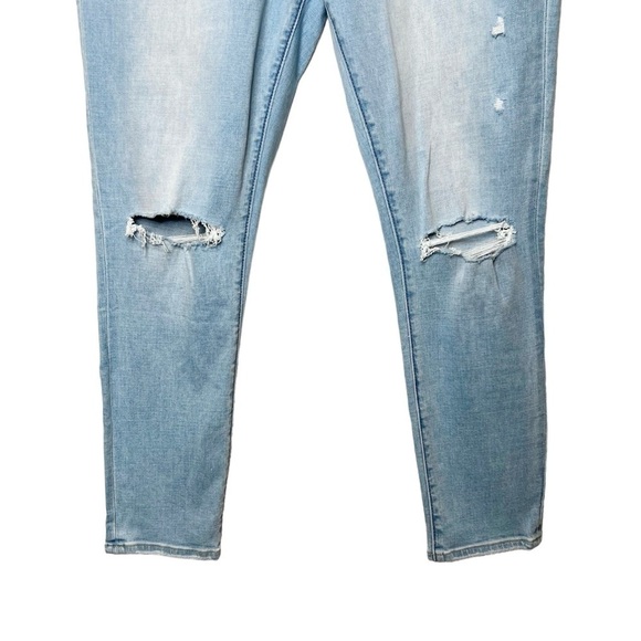 Abercrombie & Fitch Light Wash Mis Rise Distressed Women’s Skinny Jeans Sz 14 - Picture 6 of 11